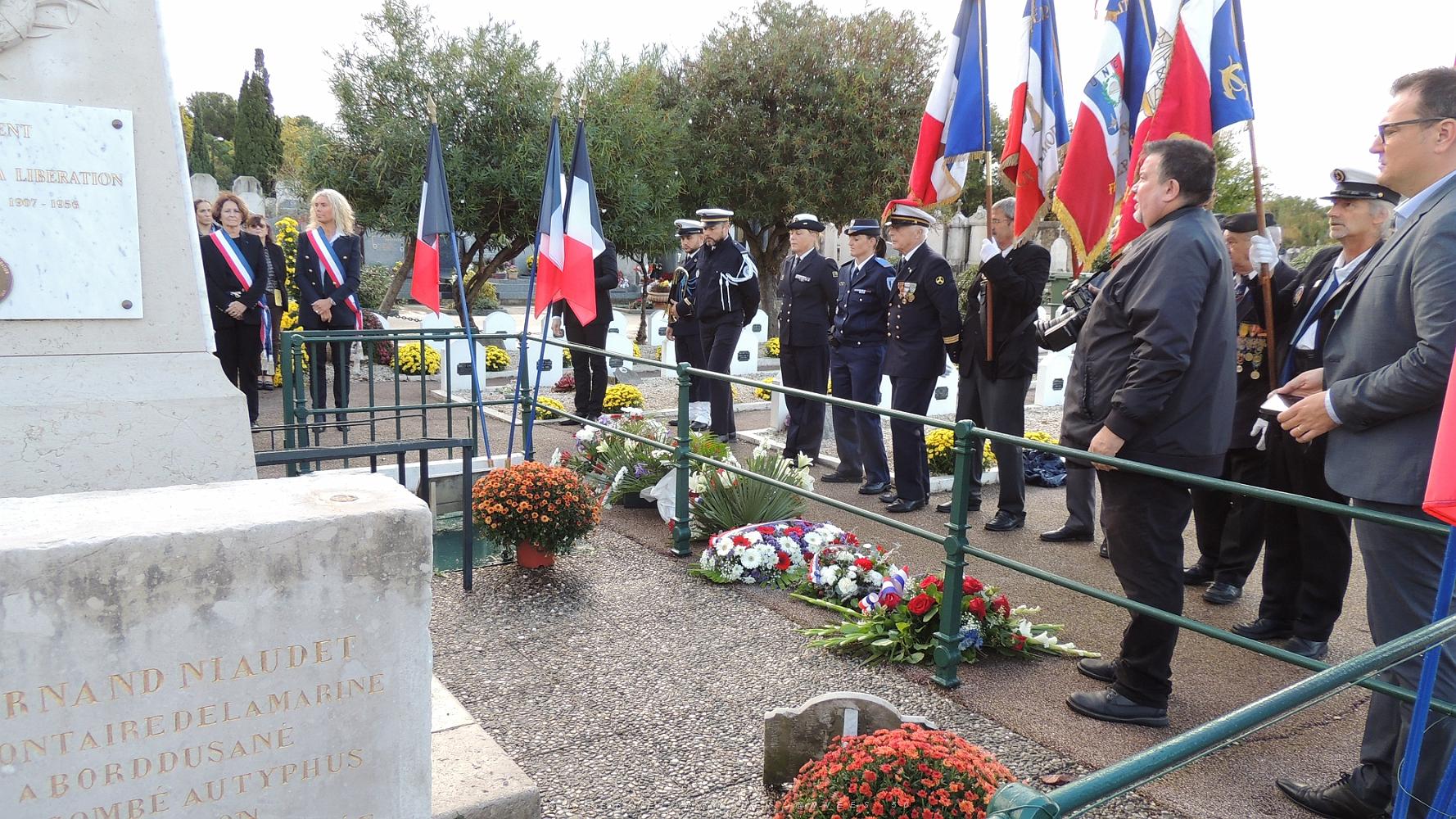2022 11 01 TOULON HOMMAGE AUX MORTS POUR LA FRANCE CIVILS ET MILITAIRES (6).jpg